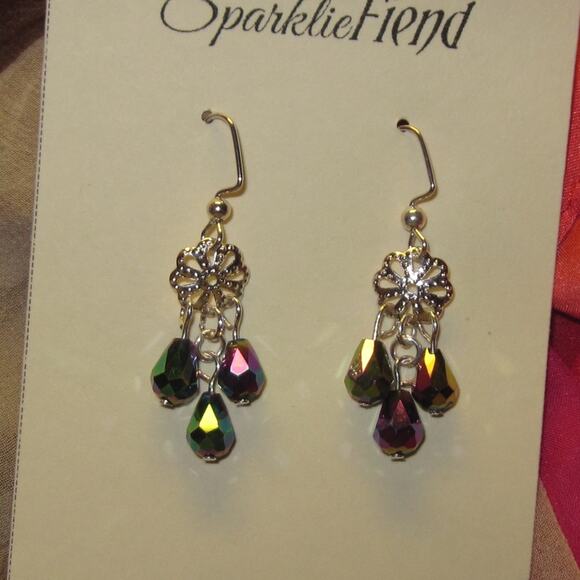 Silver medallion short chandelier earrings - Picture 6 of 6